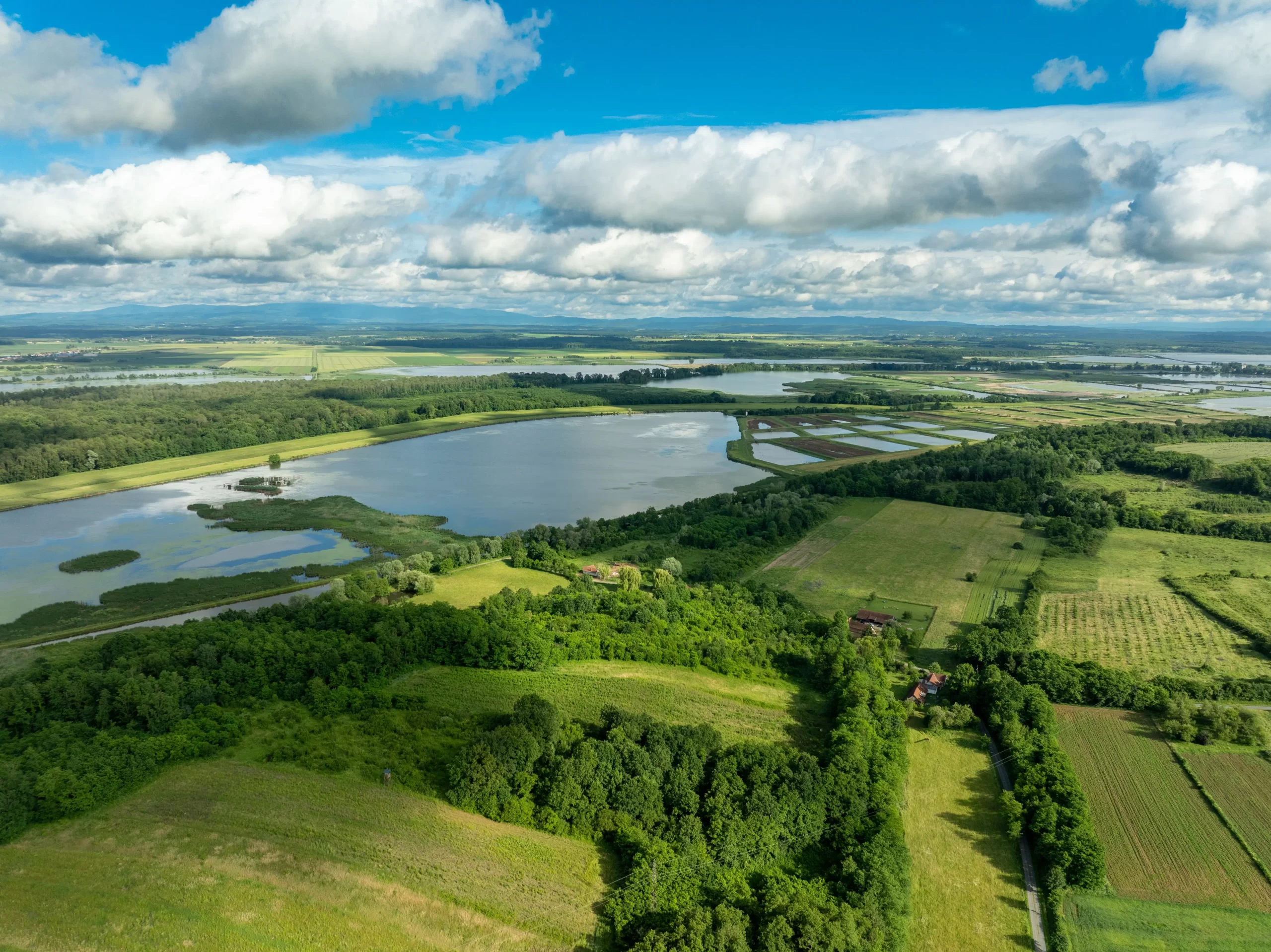The lakes and fields around Shivapura